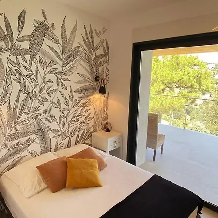Apartment Luxueuse Vue Mer, Piscine Chauffee & Balneo