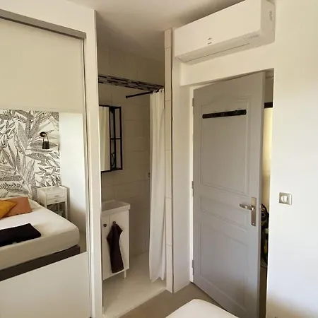 Luxueuse Vue Mer, Piscine Chauffee & Balneo Apartment